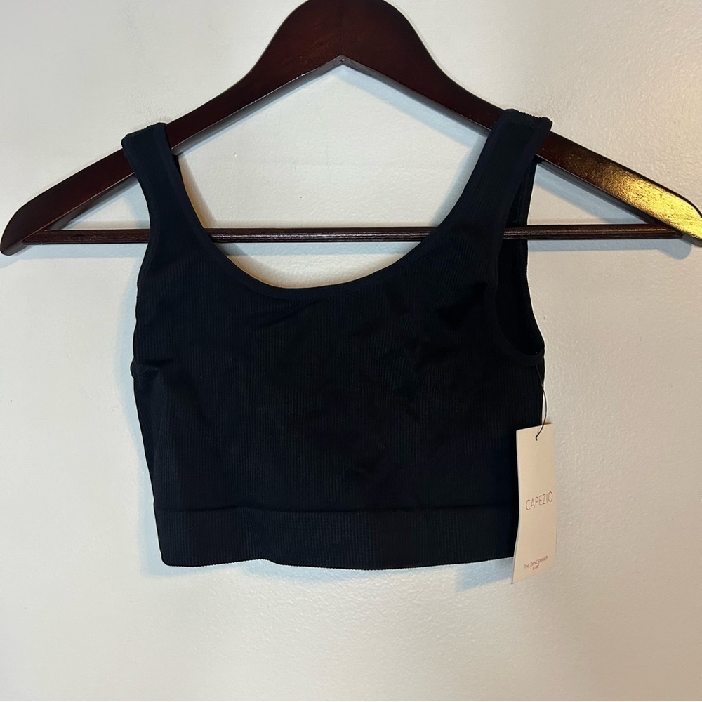 CAPEZIO Black Seamless Ribbed Bra Top Medium/Large Dance Activewear NWT Neutral